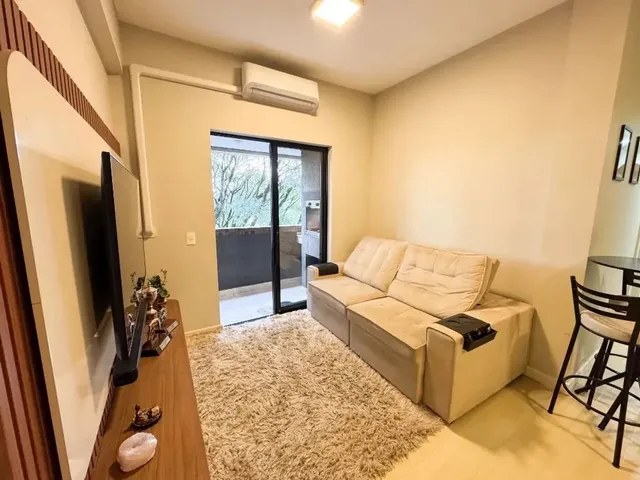 Apartamento 3 quartos e 2 banheiros, à venda, no bairro Campina do Siqueira em Curitiba