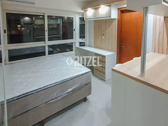 Kitnet 1 quarto e 1 banheiro, à venda, no bairro Pátria Nova em Novo Hamburgo