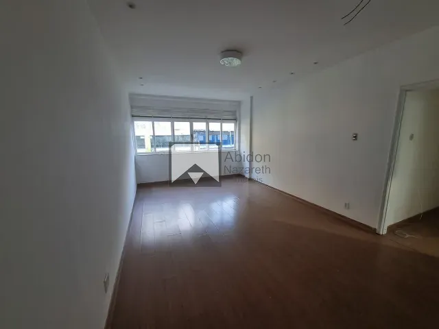 Apartamento com 120m² 3 quartos e 1 banheiro, à venda ou para alugar, no bairro Icaraí em Niterói