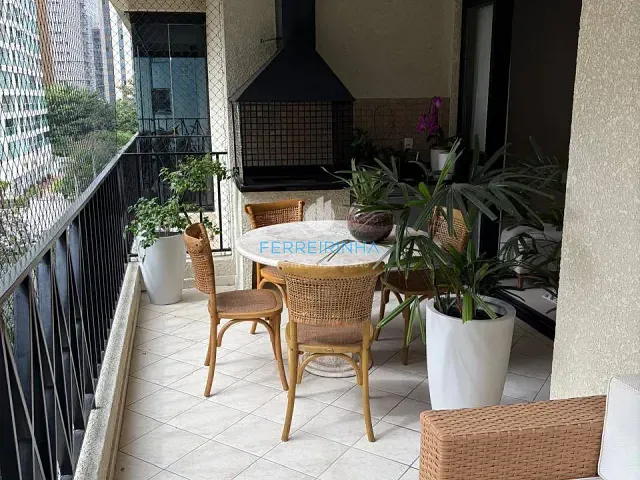 Apartamento 4 quartos e 4 banheiros, à venda ou para alugar, no bairro Parque Residencial Aquarius em São José dos Campos