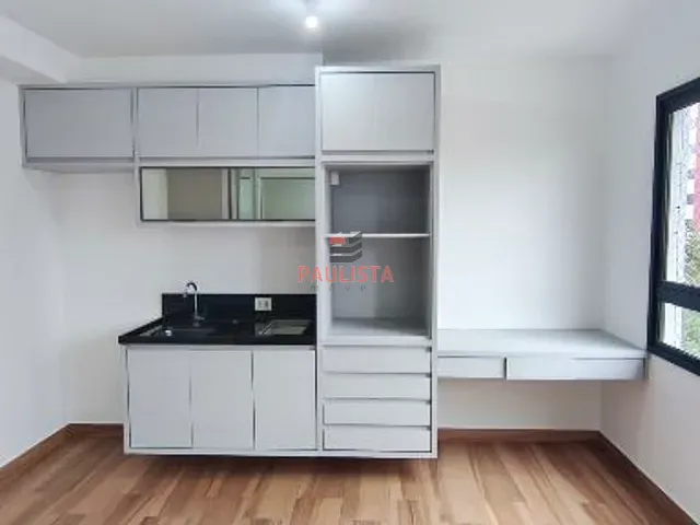 Studio com 28m² 1 quarto e 1 banheiro, para alugar, no bairro Mirandópolis em São Paulo