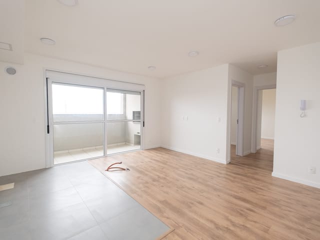 Apartamento 2 quartos e 2 banheiros, à venda, no bairro Areal em Pelotas
