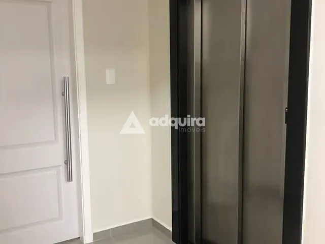 Apartamento 2 quartos e 2 banheiros, à venda, no bairro Centro em Ponta Grossa