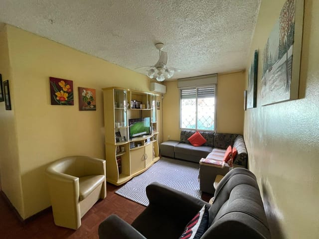 Apartamento 3 quartos e 2 banheiros, à venda, no bairro Areal em Pelotas