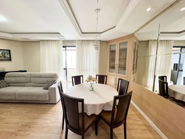 Apartamento 4 quartos e 2 banheiros, à venda, no bairro Bigorrilho em Curitiba