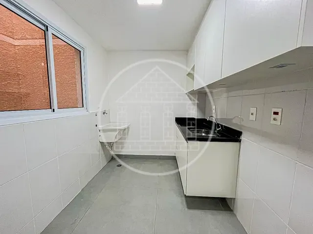 Apartamento 1 quarto e 1 banheiro, à venda ou para alugar, no bairro Vila Gea em São Paulo