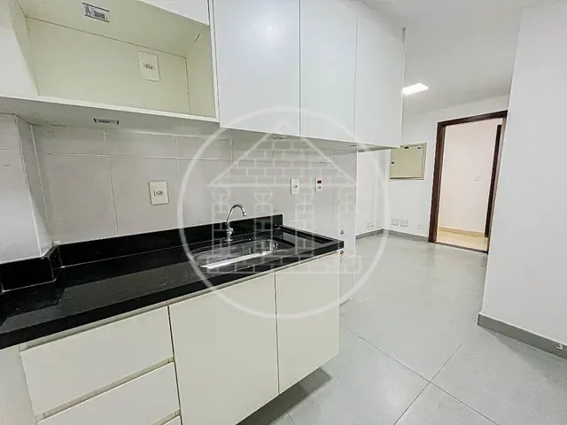 Apartamento 1 quarto e 1 banheiro, à venda ou para alugar, no bairro Vila Gea em São Paulo