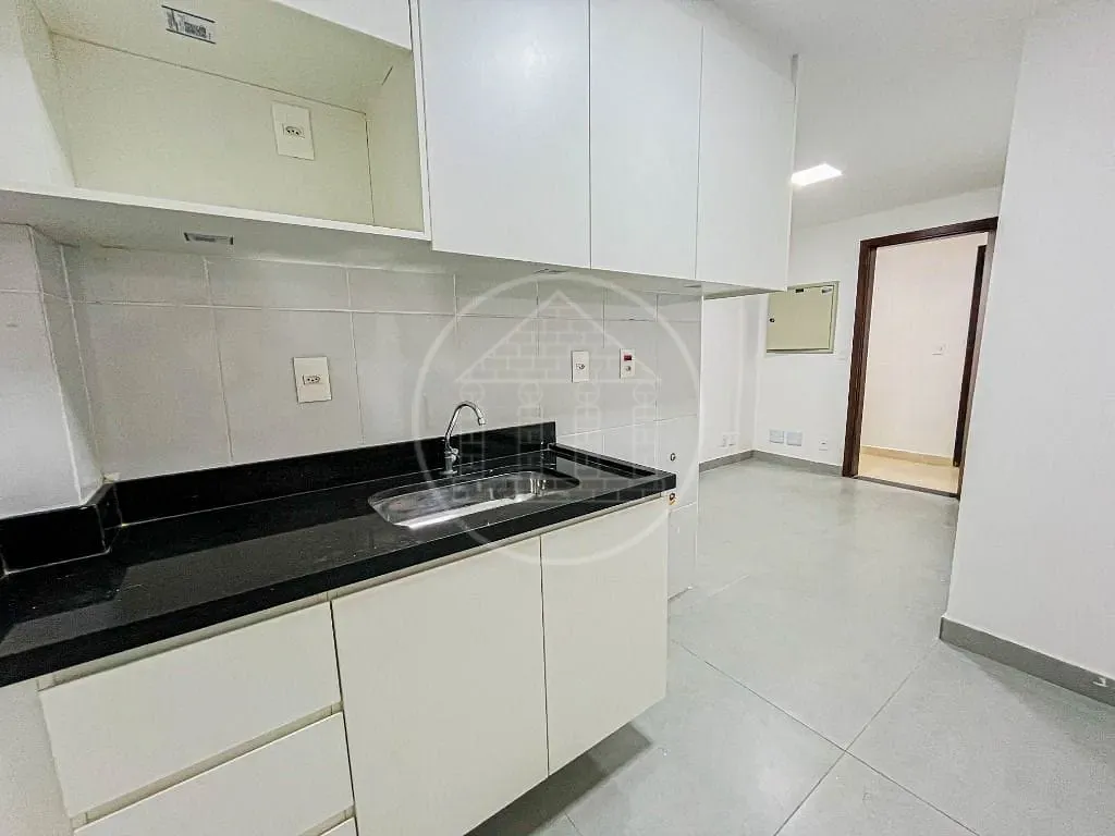 Apartamento, 1 quarto, 27 m² - Foto 2