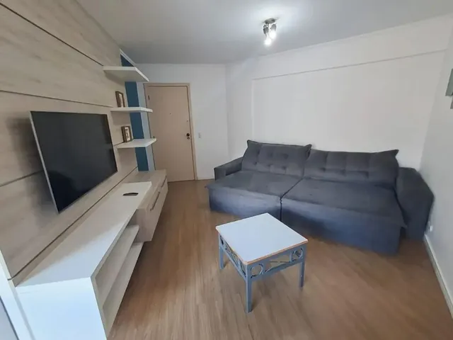 Apartamento 2 quartos e 1 banheiro, para alugar, no bairro Bigorrilho em Curitiba