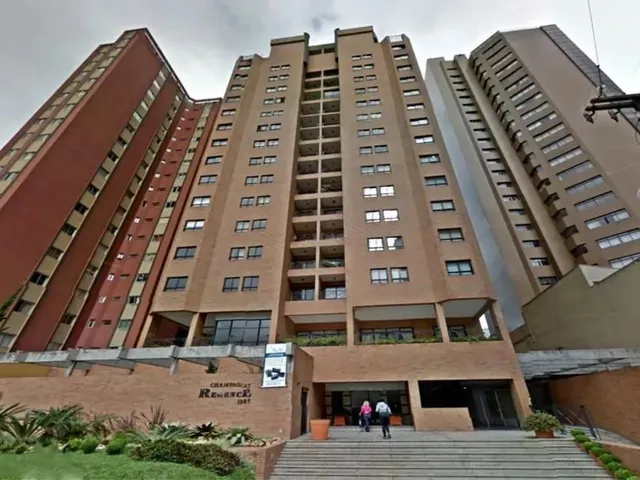 Apartamento 2 quartos e 1 banheiro, para alugar, no bairro Bigorrilho em Curitiba