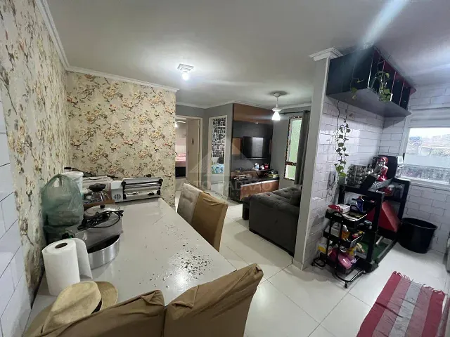 Apartamento 2 quartos e 1 banheiro, à venda, no bairro Jardim Ipê em Mauá