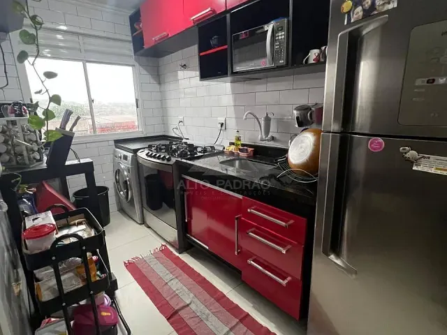 Apartamento 2 quartos e 1 banheiro, à venda, no bairro Jardim Ipê em Mauá