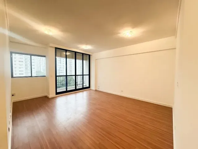 Apartamento 2 quartos e 2 banheiros, para alugar, no bairro Bigorrilho em Curitiba