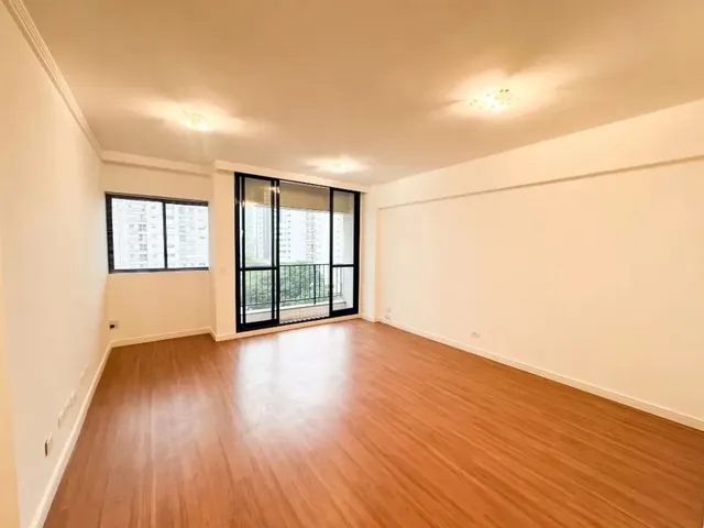 Apartamento 2 quartos e 2 banheiros, para alugar, no bairro Bigorrilho em Curitiba