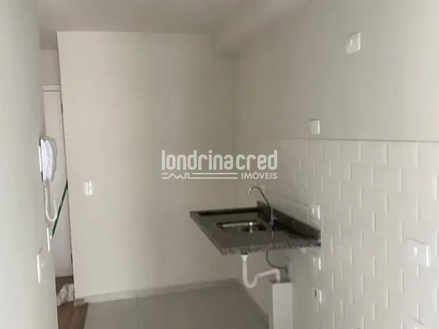 Apartamento 2 quartos e 1 banheiro, à venda, no bairro Vila Santa Terezinha em Londrina