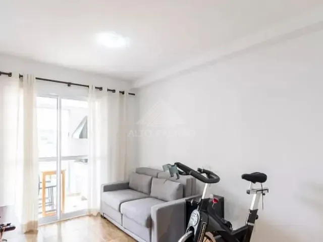 Apartamento 2 quartos e 2 banheiros, à venda, no bairro Vila Pires em Santo André