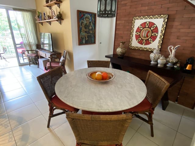 Apartamento 4 quartos e 2 banheiros, à venda, no bairro Itaipava em Petrópolis