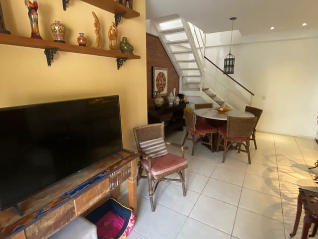 Apartamento 4 quartos e 2 banheiros, à venda, no bairro Itaipava em Petrópolis