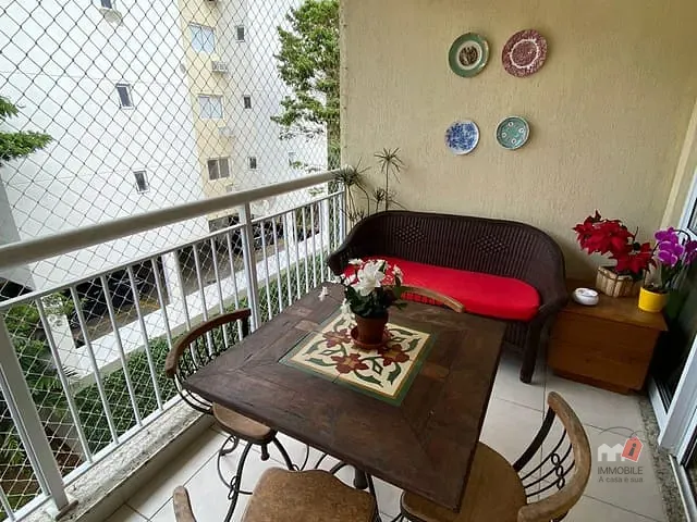 Apartamento 4 quartos e 2 banheiros, à venda, no bairro Itaipava em Petrópolis