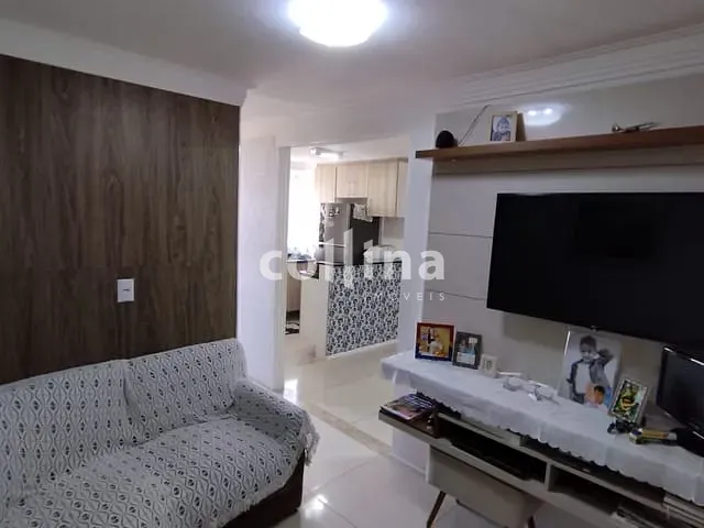Apartamento 2 quartos e 1 banheiro, à venda, no bairro Cohab II em Carapicuíba