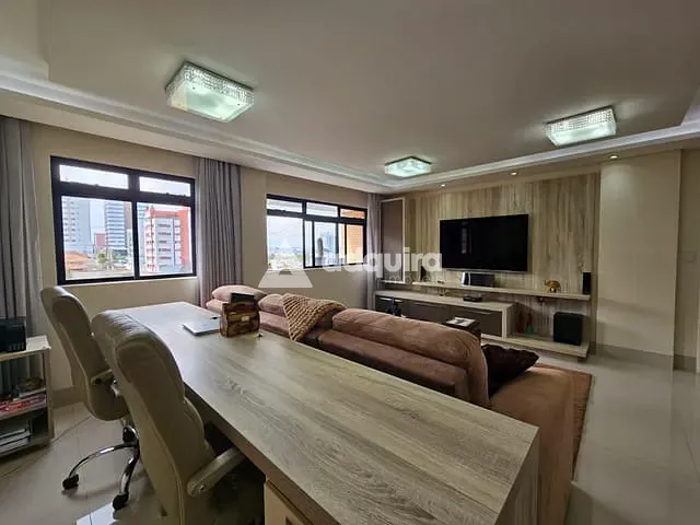 Apartamento com 256m² 3 quartos e 4 banheiros, à venda, no bairro Centro em Ponta Grossa