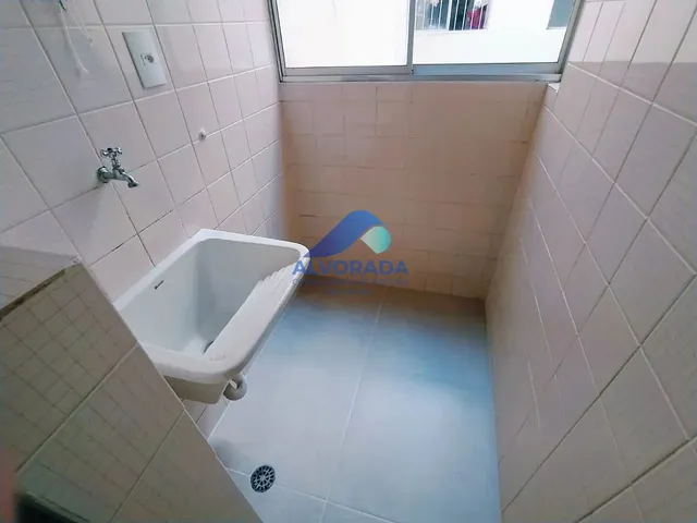 Apartamento com 10m² 2 quartos e 1 banheiro, para alugar, no bairro Jardim Alvorada em São José Dos Campos