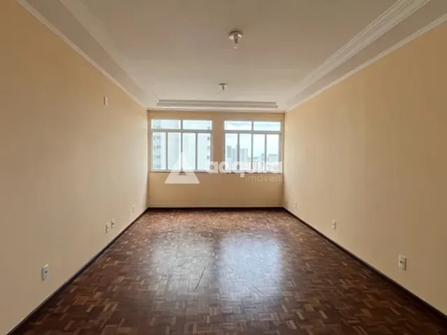 Apartamento com 136m² 3 quartos e 2 banheiros, para alugar, no bairro Centro em Ponta Grossa