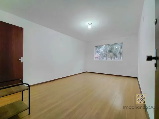 Apartamento 2 quartos e 1 banheiro, para alugar, no bairro São Francisco em Curitiba