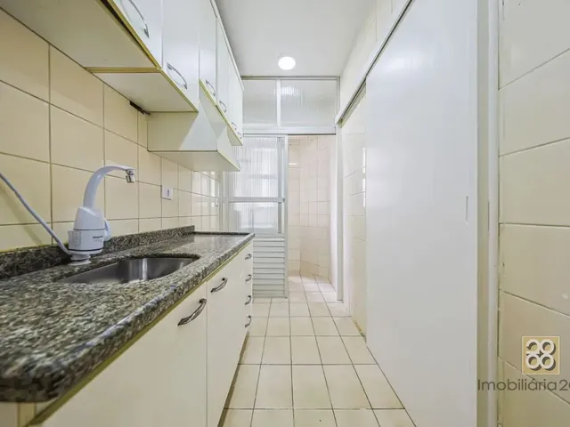 Apartamento 2 quartos e 1 banheiro, para alugar, no bairro Bigorrilho em Curitiba