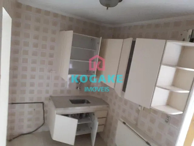 Apartamento 3 quartos e 1 banheiro, para alugar, no bairro Vila Adyana em São José dos Campos