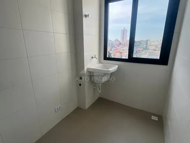 Apartamento 2 quartos e 2 banheiros, para alugar, no bairro Vila Bocaina em Mauá