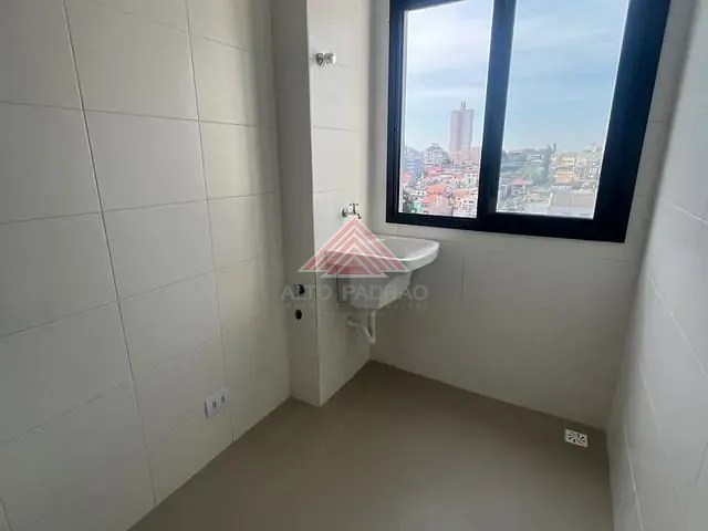Apartamento 2 quartos e 2 banheiros, para alugar, no bairro Vila Bocaina em Mauá