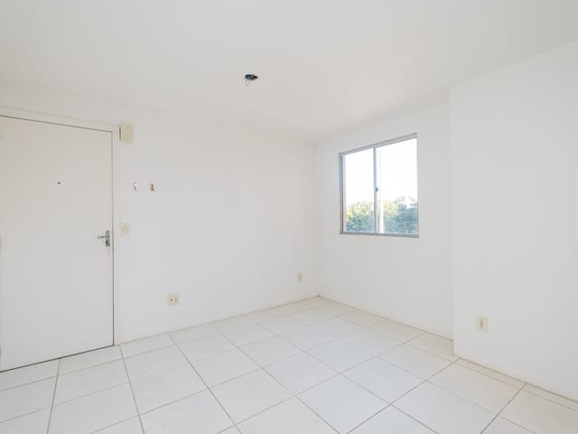 Apartamento 2 quartos e 1 banheiro, para alugar, no bairro Três Vendas em Pelotas