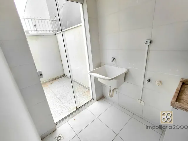 Apartamento 2 quartos e 1 banheiro, para alugar, no bairro Boa Vista em Curitiba