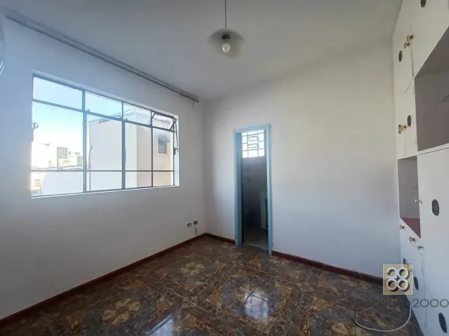 Apartamento 1 quarto e 1 banheiro, à venda, no bairro Centro em Curitiba