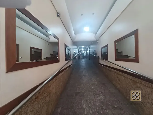 Apartamento 1 quarto e 1 banheiro, à venda, no bairro Centro em Curitiba