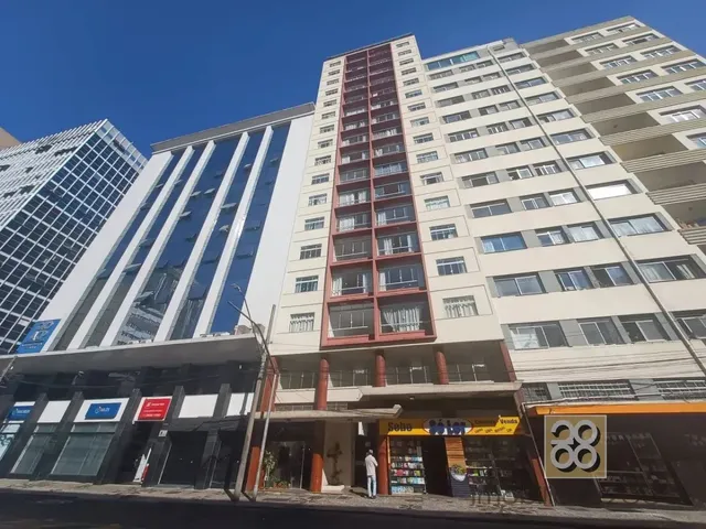 Apartamento 1 quarto e 1 banheiro, à venda, no bairro Centro em Curitiba