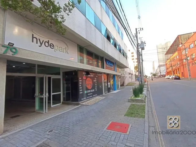 Apartamento 1 quarto e 1 banheiro, para alugar, no bairro Centro em Curitiba