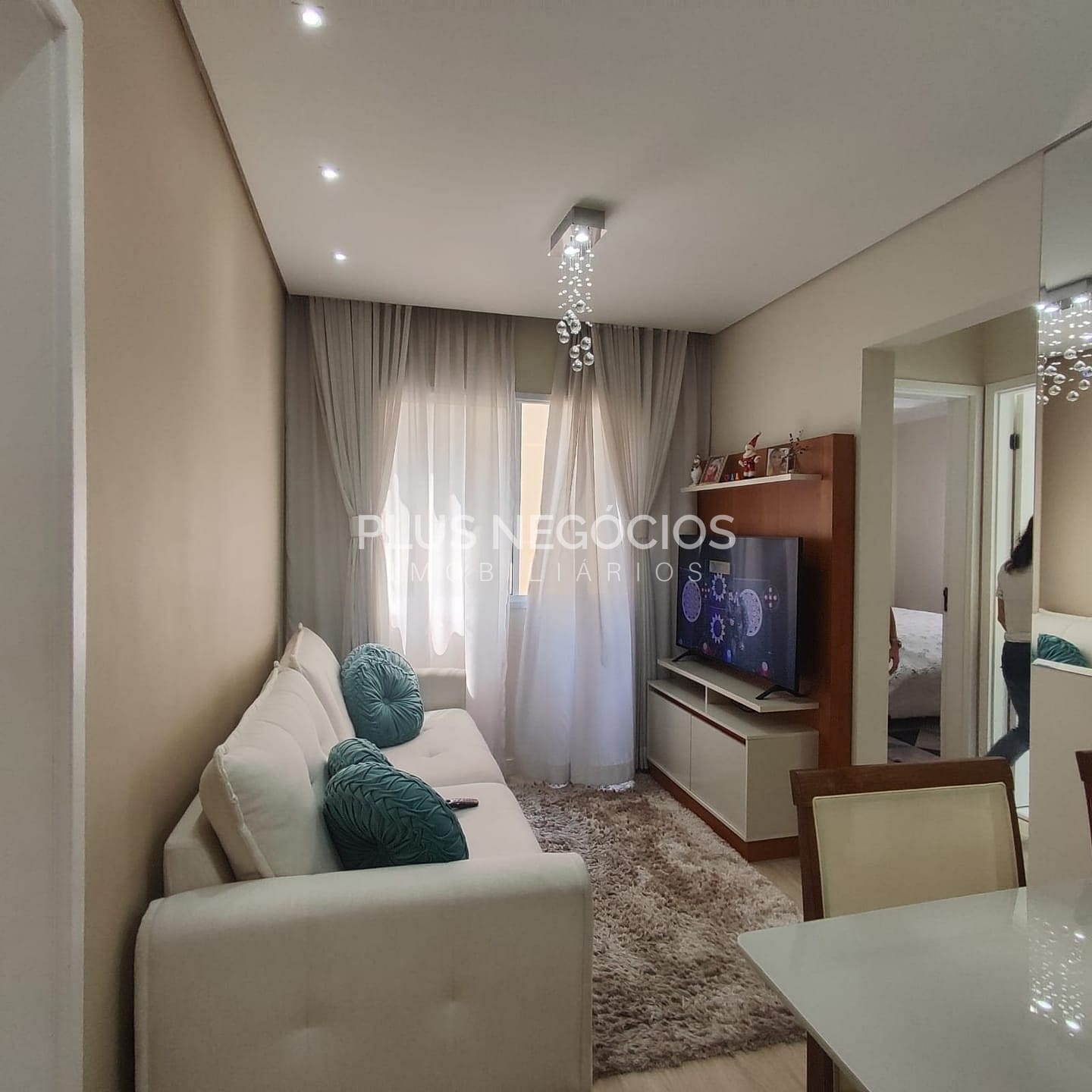 Apartamento à venda com 2 quartos, 48m² - Foto 2
