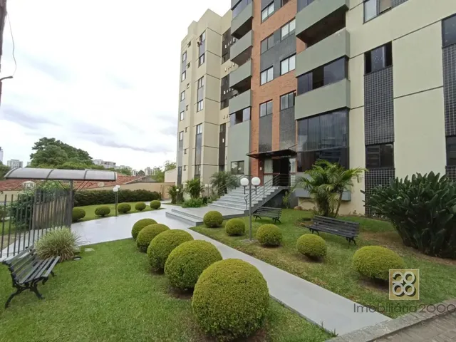 Apartamento 3 quartos e 2 banheiros, para alugar, no bairro Cabral em Curitiba