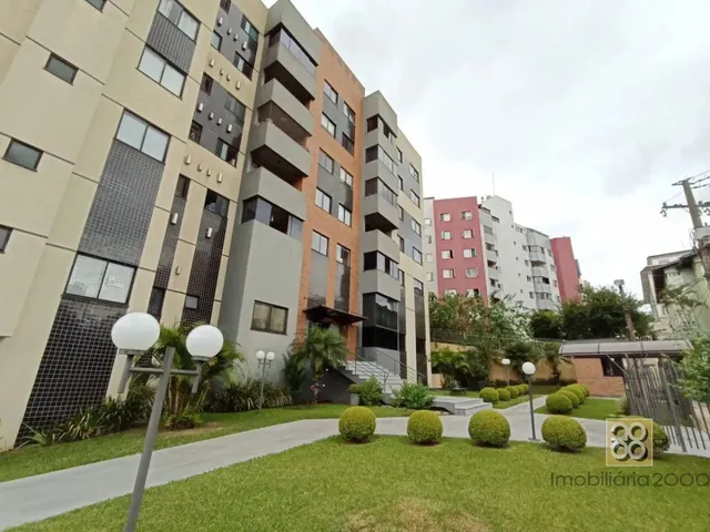 Apartamento 3 quartos e 2 banheiros, para alugar, no bairro Cabral em Curitiba