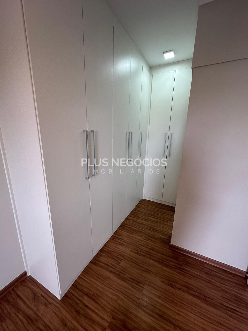 Apartamento à venda com 2 quartos, 73m² - Foto 28