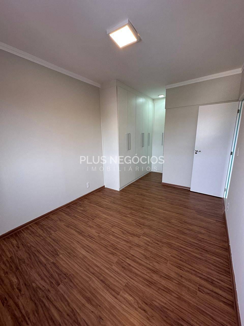 Apartamento à venda com 2 quartos, 73m² - Foto 35