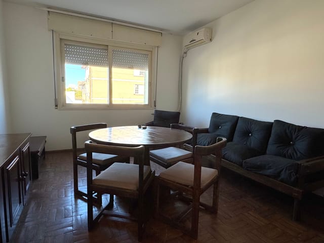 Apartamento com 85m² 2 quartos e 2 banheiros, à venda, no bairro Centro em Pelotas