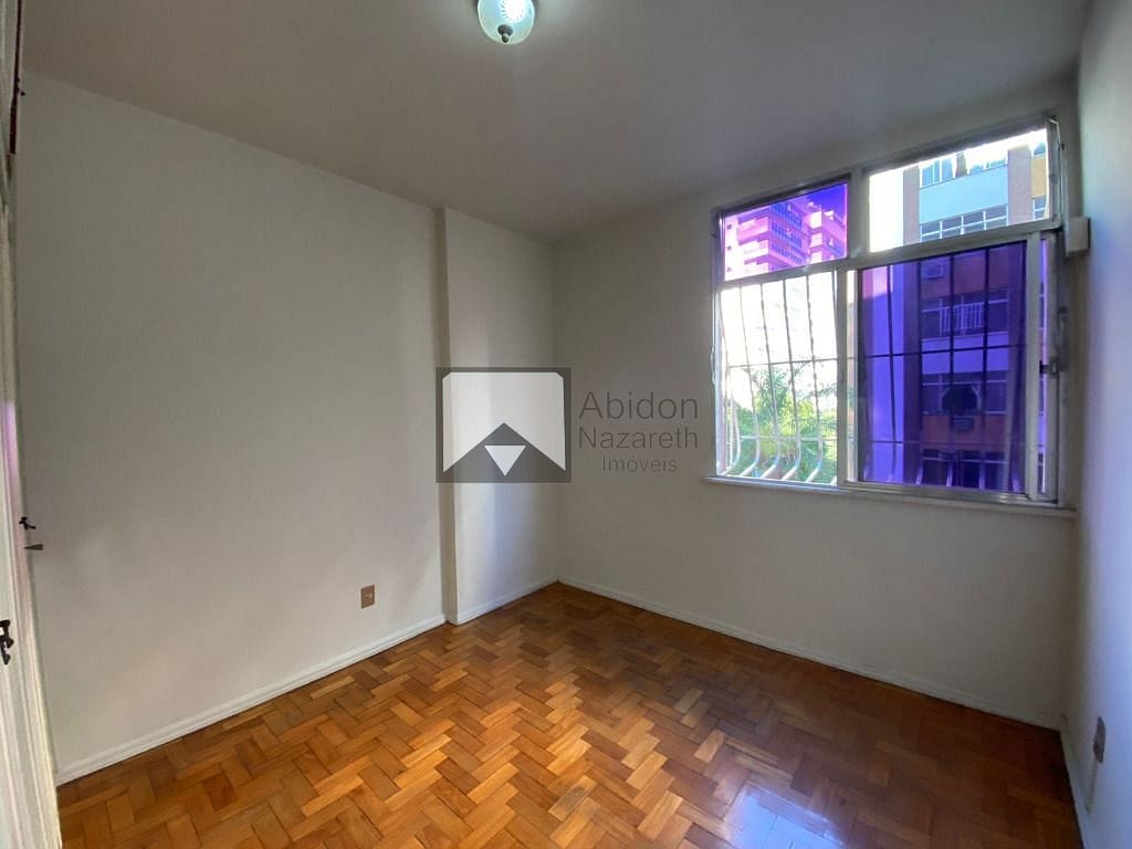 Apartamento à venda com 3 quartos, 95m² - Foto 10