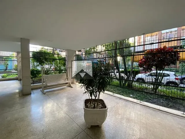 Apartamento com 110m² 3 quartos e 1 banheiro, à venda, no bairro Icaraí em Niterói