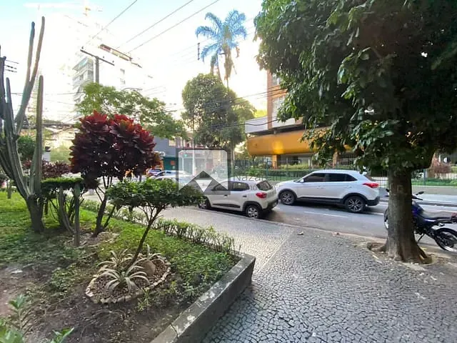 Apartamento com 110m² 3 quartos e 1 banheiro, à venda, no bairro Icaraí em Niterói