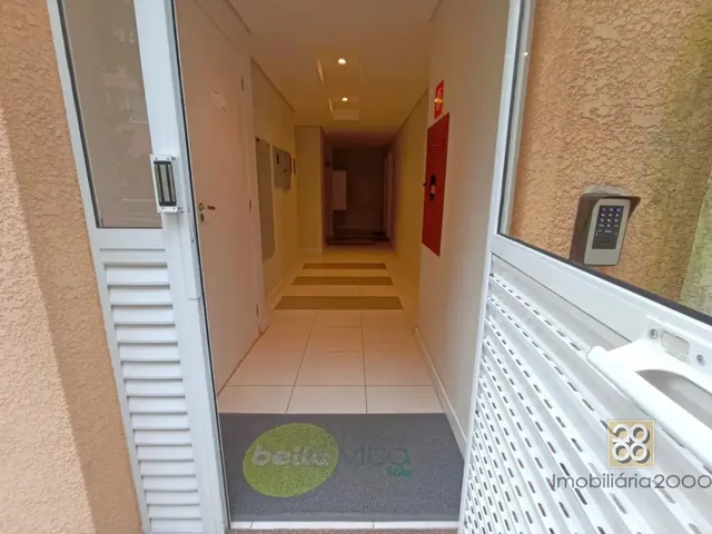 Apartamento 3 quartos e 2 banheiros, para alugar, no bairro Campo Comprido em Curitiba