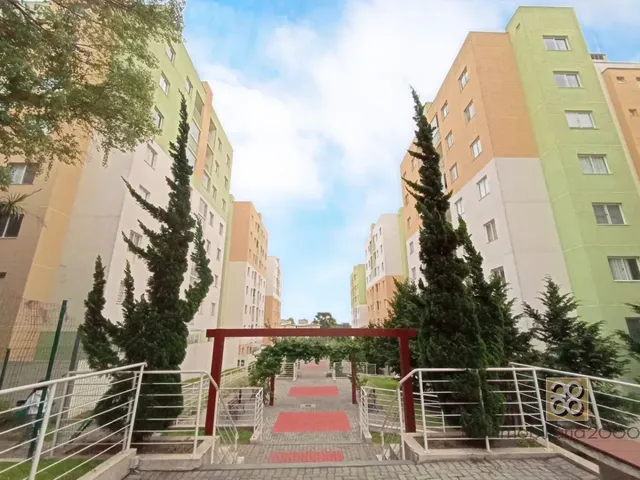 Apartamento 3 quartos e 2 banheiros, para alugar, no bairro Campo Comprido em Curitiba