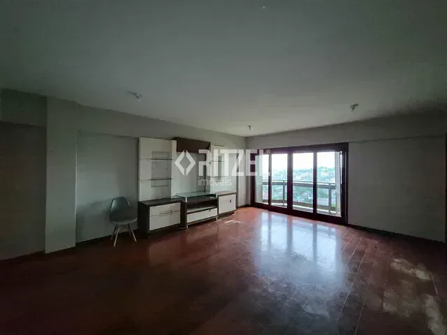 Apartamento 3 quartos e 3 banheiros, para alugar, no bairro Vila Nova em Novo Hamburgo